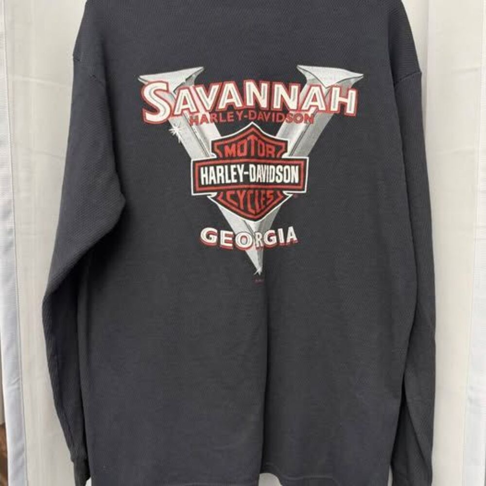 Harley Davidson Men’s long sleeve tee - size Medium